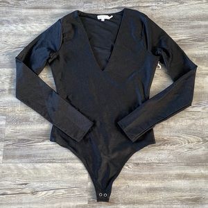 GOOD AMERICAN COMPRESSION BODYSUIT IN BLACK001